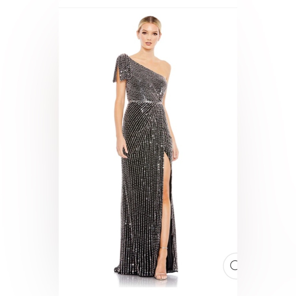 Mac Duggal Pearl Embellished Soft Tie One Shoulder Gown NWT Black Size 4